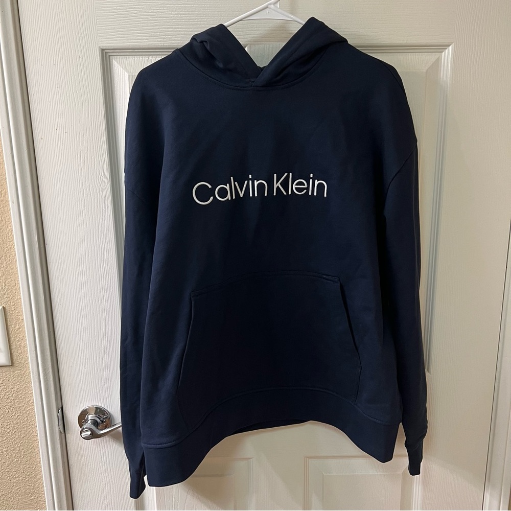 NWT Calvin Klein Sweatshirt Hoodie Unisex Medium Pit to Pit 25”